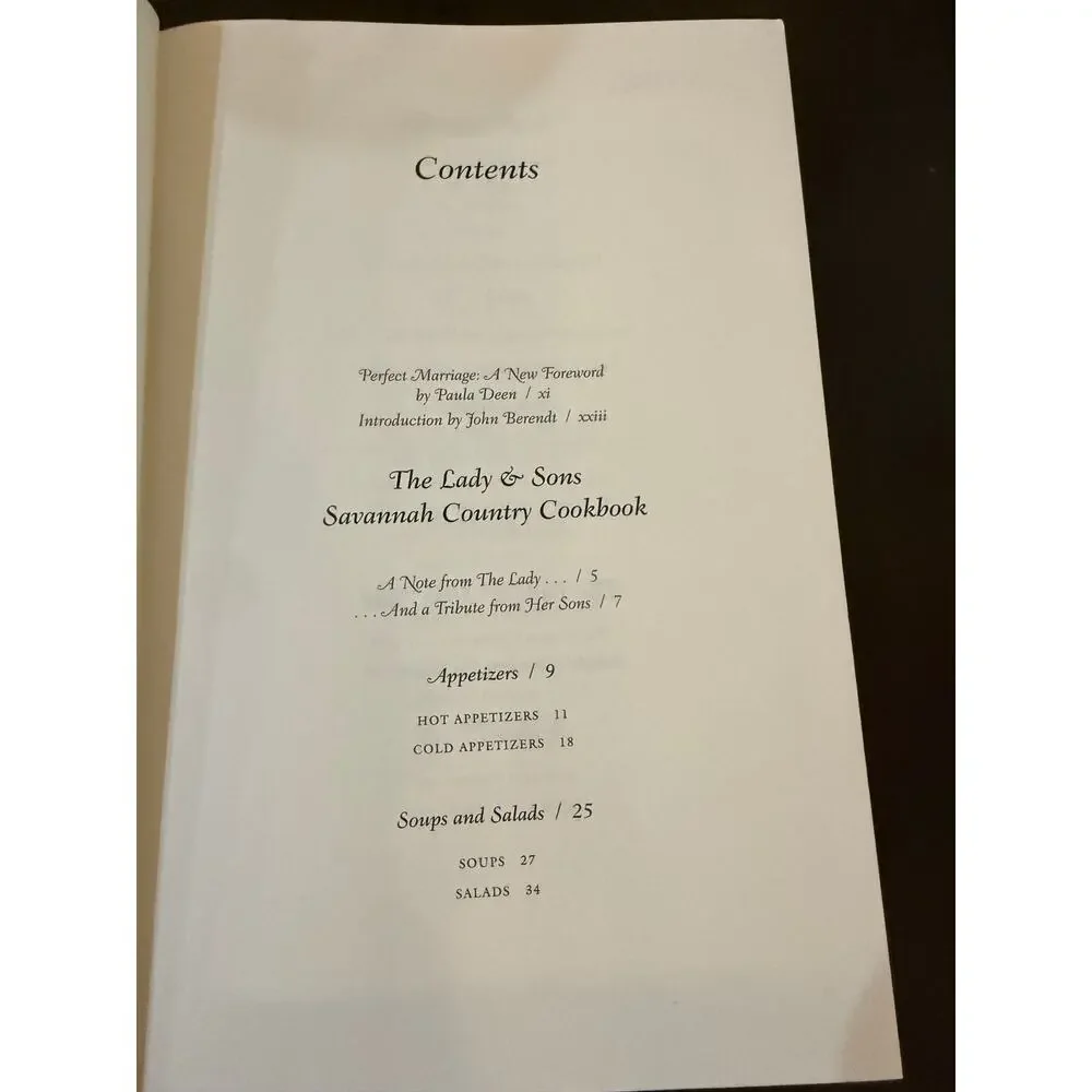 Paula Deen’s Kitchen Classics Hardcover Cookbook Southern Recipes 2005